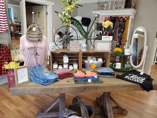 Kula's Boutique & Tanning