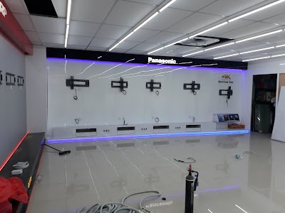 Electronics Store