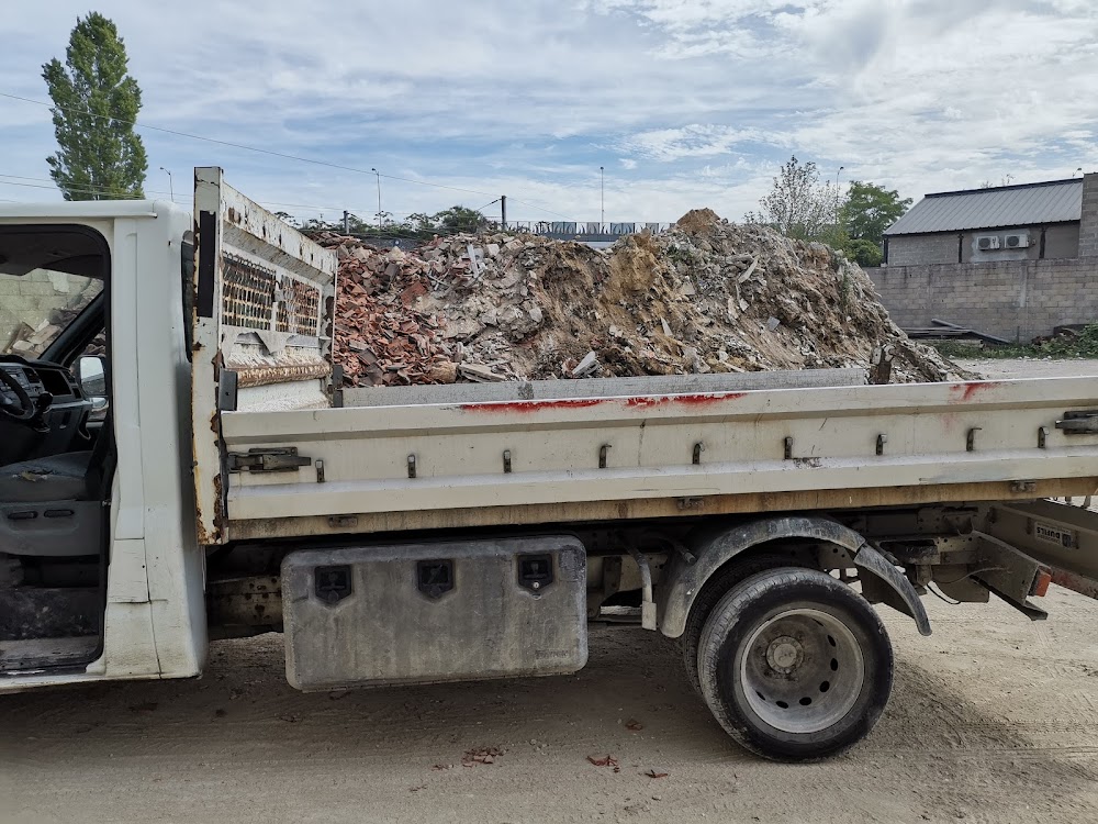 Débarrasser Gravats a 200 euros – Paris et ile de France Débarasser gravats a 200 eu.