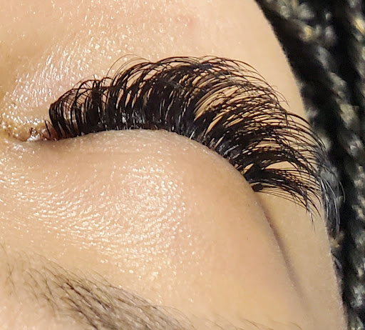 Shelley's Locks & Lashes - Thumbnail