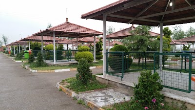 Photos of Seraj Park 🏞