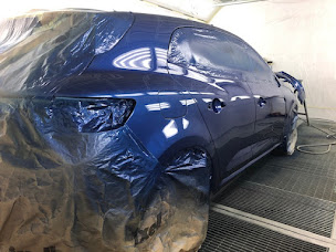 Photo n°21 de Carrosserie Grand Est - Motrio à Hoenheim (Magasin de pneus)