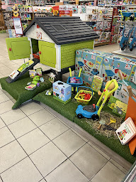 Photo n°2 de King Jouet à Villeneuve-sur-Lot (Magasin de miniatures)