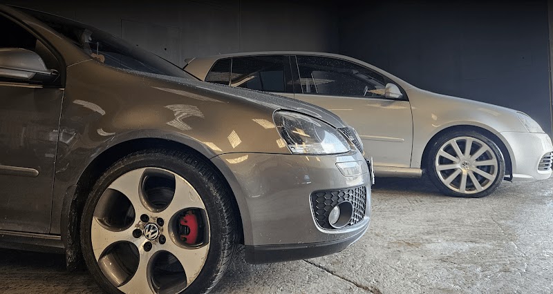 TRM Automotiv Vehicle Sales photo 2