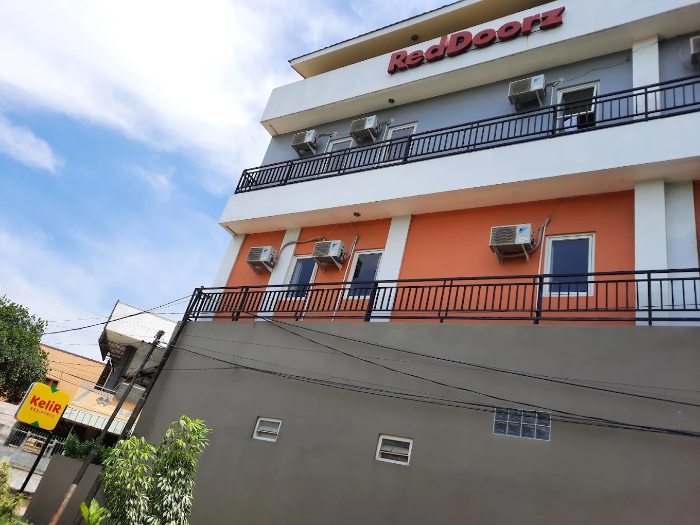 RedDoorz near PRPP Marina Semarang