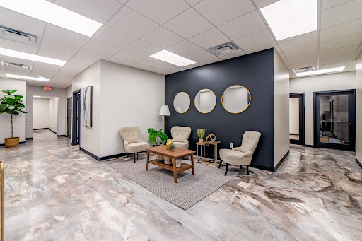 B Suites Salon Studio - Thumbnail