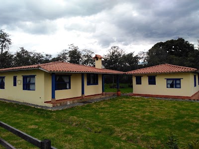 Photos of Caba&ntilde;as El Eden