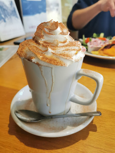 Comments and reviews of Un Cafe