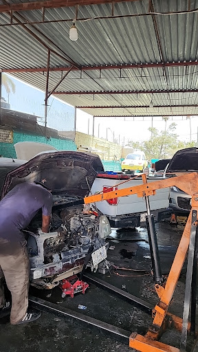 Matapatos garage - Mexico