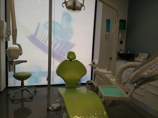 Clínica Dental Baleares Dra María Marín Ruiz Col. 893
