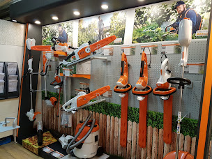 Photo n°24 de YES MOTOCULTURE - STIHL - HUSQVARNA à Noyon (Atelier de réparation de tracteurs)