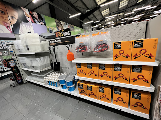 Halfords - Wrexham - Visual