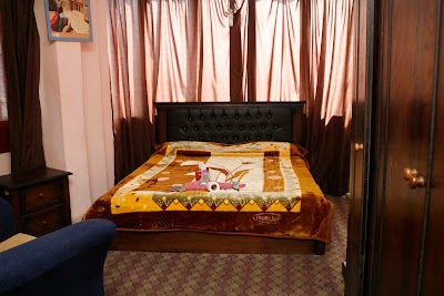 Photos of Mamaia Hotel