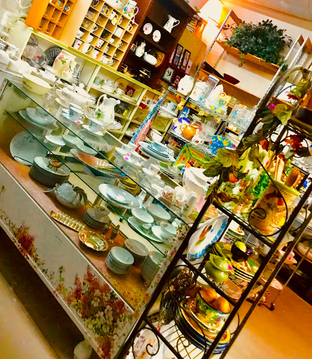 HAAM Black Cat Junction Resale Boutique Gallery - United States