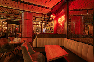 Photo n°54 de Le Trader's à Paris (Bar à cocktails)