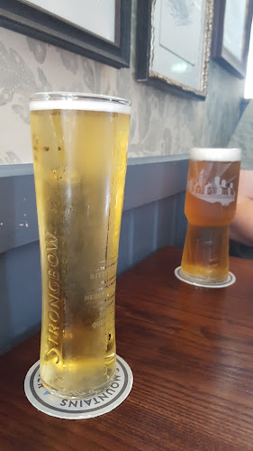Reviews of Sutton Fields in Hull - Pub