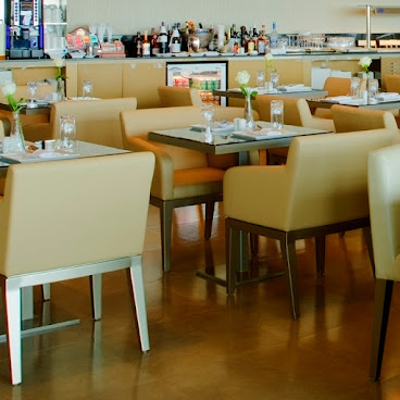 Emirates Lounge by null