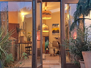 Photo n°4 de Carole Mazzoni, Salon de coiffure énergétique à Paris (Centre de bien-être)