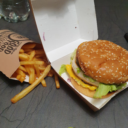 Photo 2 - Just Dwich