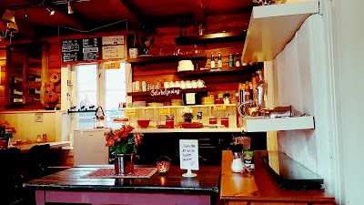 Photos of Fr&oslash;yas House