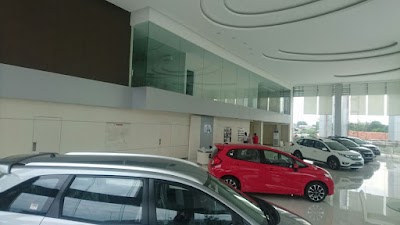 Photos of Honda Sholeh Iskandar Bogor
