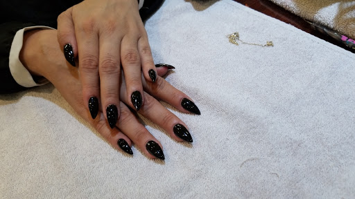 Hai Gloss Nail Hair Make-up Updo Barber Lash Wax Facial Massage Spa Piercings Eyebrow Microblading and Beauty Salon - Thumbnail