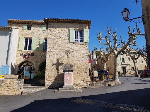Mairie de Vénéjan
