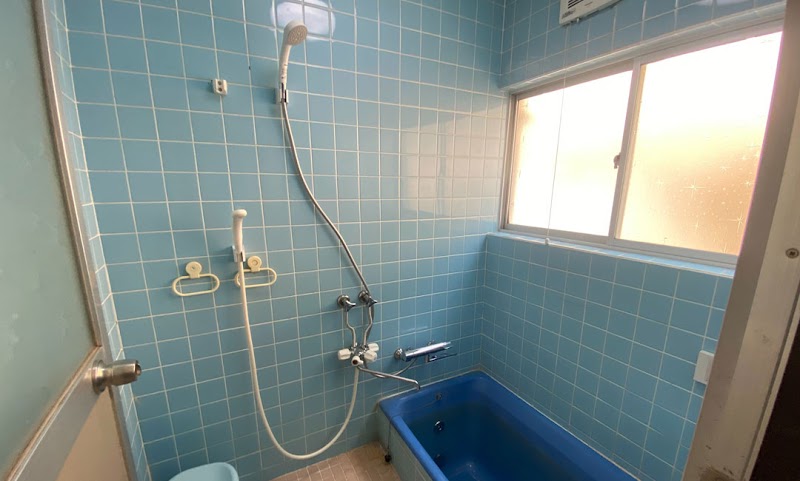 鉄道と山の見える家