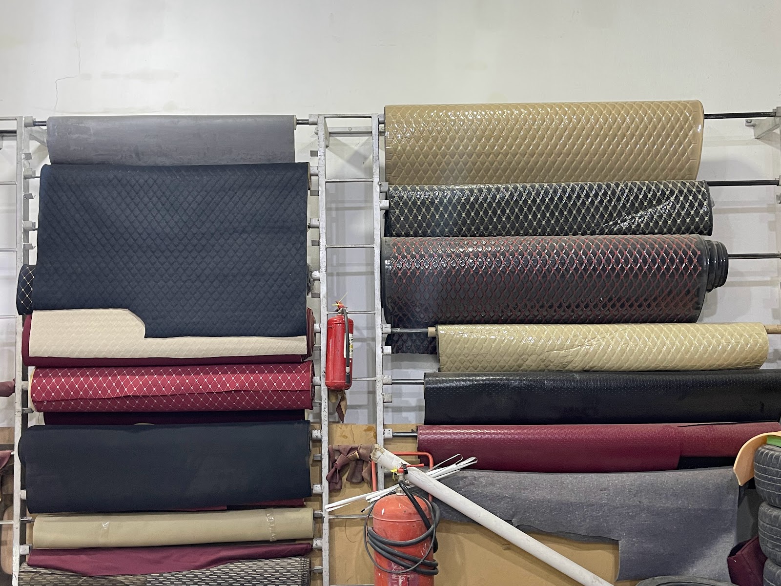 ابوالشيخ لزينة وتنجيد السيارات - صورة 3