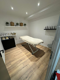Photo n°30 de Cocktail Beauté à Saint-Pryvé-Saint-Mesmin (Salon de manucure)
