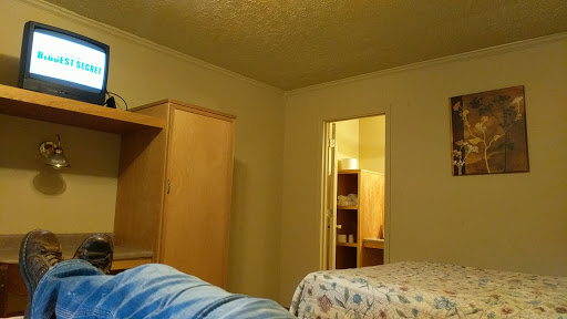 Colonial Motel & Restaurant - Thumbnail