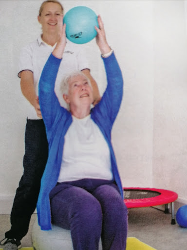 County Physio - Visual