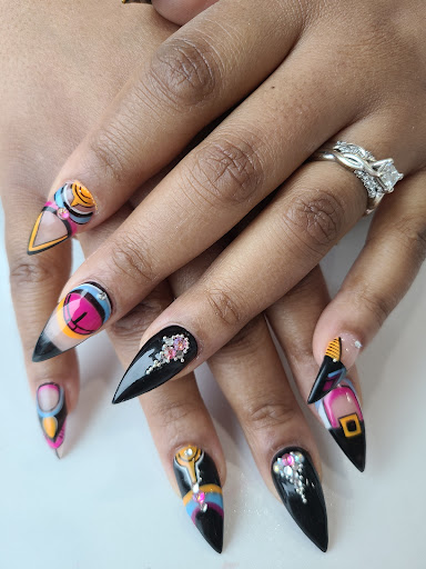 Lin's Nails - Visual