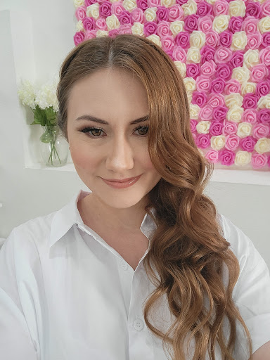 Classy HMUA - Visual