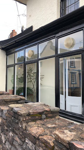 Anna Karthauser Holistic Massage, Totnes, Devon.