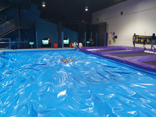 Altitude Trampoline Park Málaga - Thumbnail