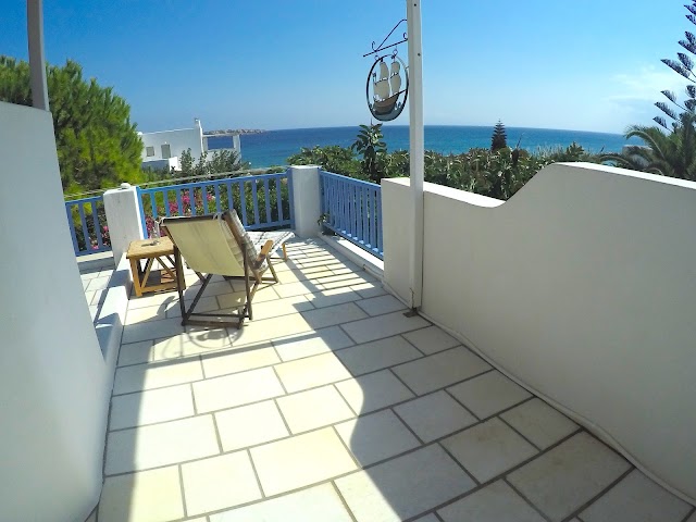 ILIOS Apartments & Studios