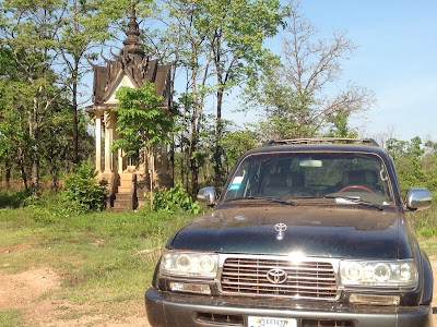 Photos of Modulkiri tour guide home office
