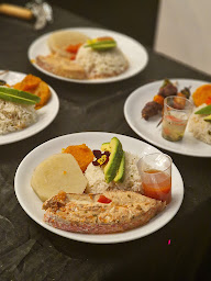 Photo n°20 de Aux delices de l anse à Fontaine-la-Guyon (Restaurant de fruits de mer)