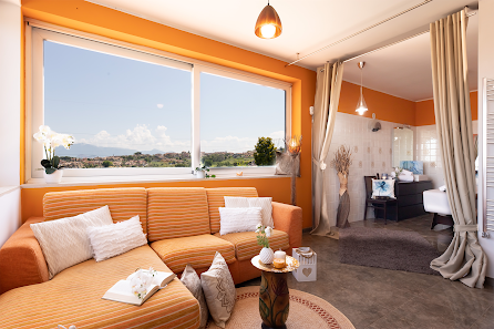 Centro Benessere Relax Via Mandela, 16, 00012 Marco Simone RM, Italia
