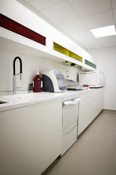 Photo n°7 de Dr. Dragos Diaconescu à Dampierre-les-Bois (Cabinet d'implants dentaires)