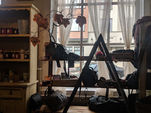 Hot Knots Gallery - United States