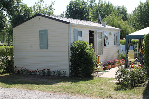 Photo de Camping La Rive à Notre-Dame-de-Monts (85690)