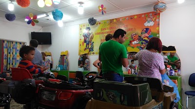 Photos of Cheerful Child Cabecitas Barber
