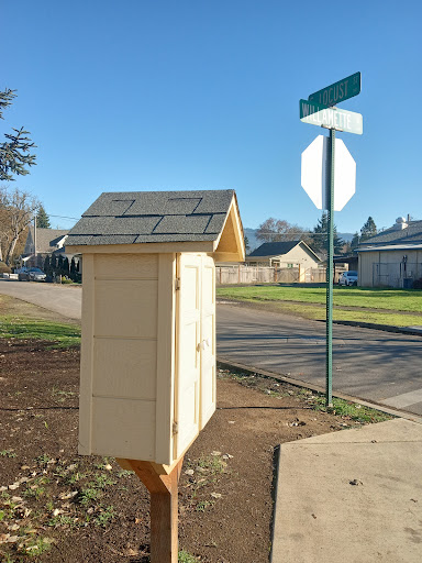 Little Free Library Charter #12389 - Thumbnail