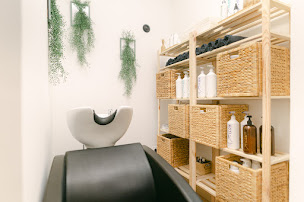 Photo n°9 de L'atelier signature à La Roche-sur-Yon (Salon de coiffure)