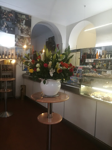 Bar Cremeria 42 by null