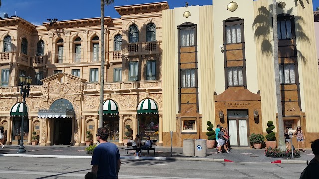 Universal Cinemark at CityWalk and XD