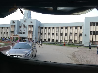 Photos of Rajshahi University Admin Building-1