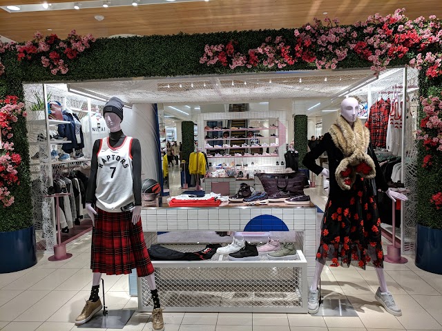 Nordstrom Toronto Eaton Centre